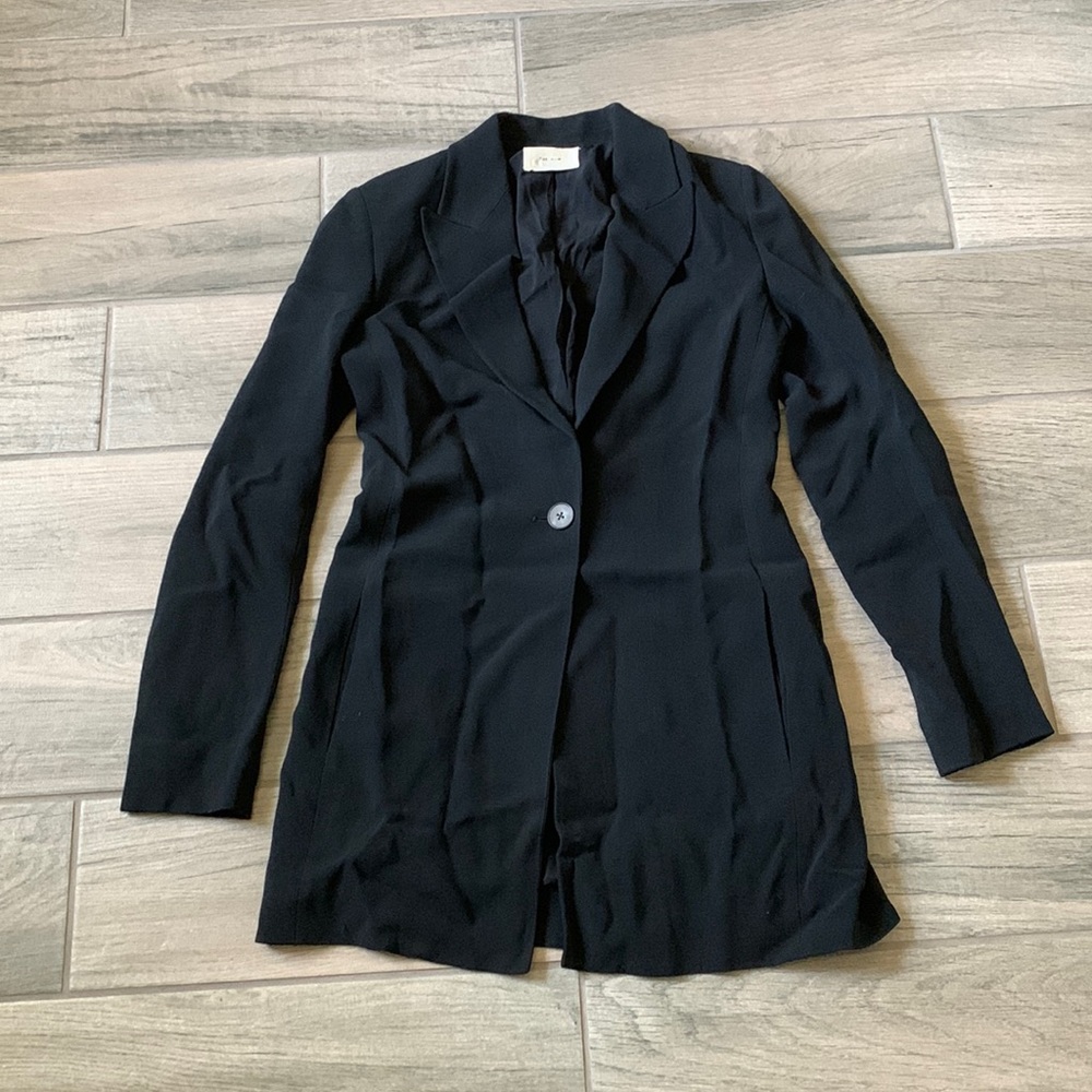 The Row Classic Single-Button Fluid Crepe Blazer Jacket